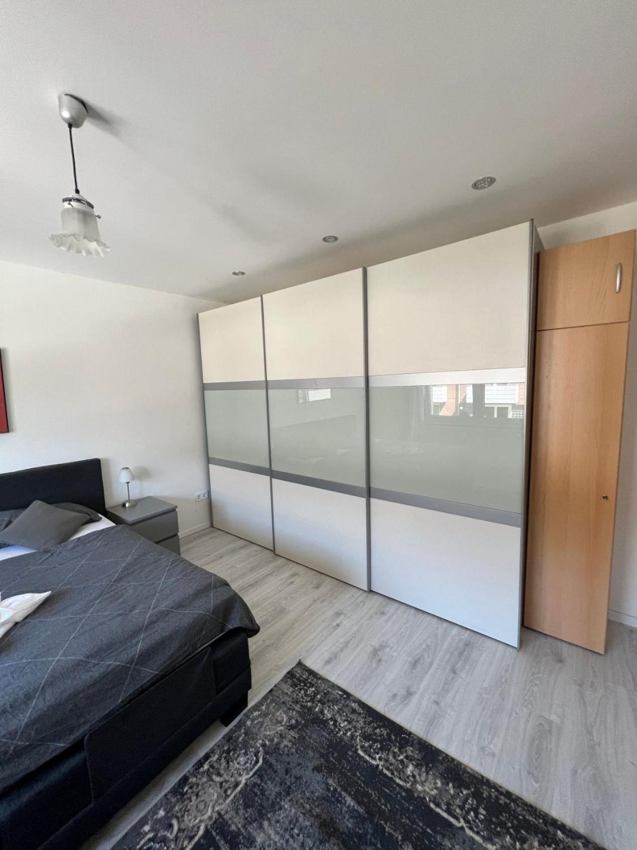 Airport Apartment Dusseldorf